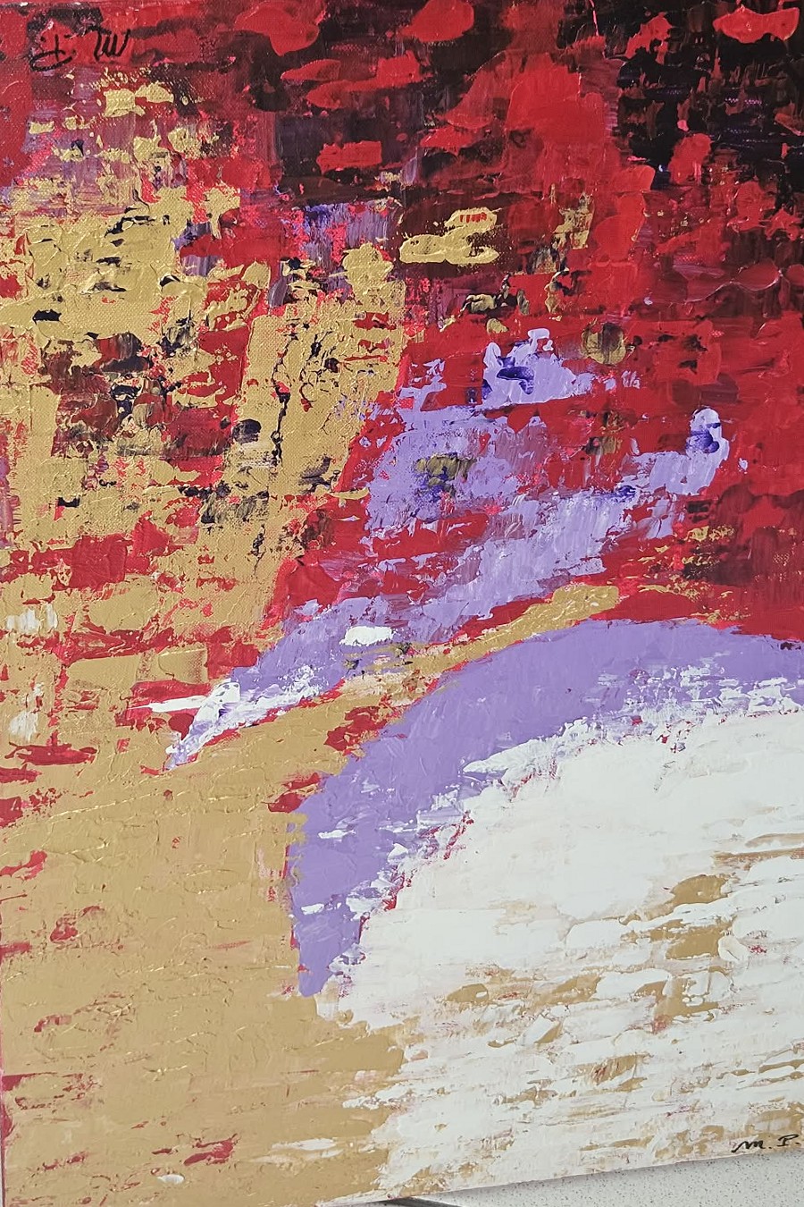 Tableau abstrait : aplats de rouge, d'or, de mauve et de blanc